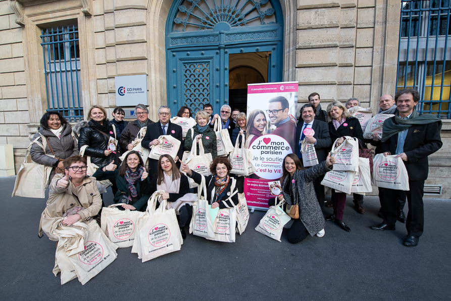 Les équipes CCI Paris mobilisées le 13 mars 2019 pour la campagne #JaimeMonCommerce