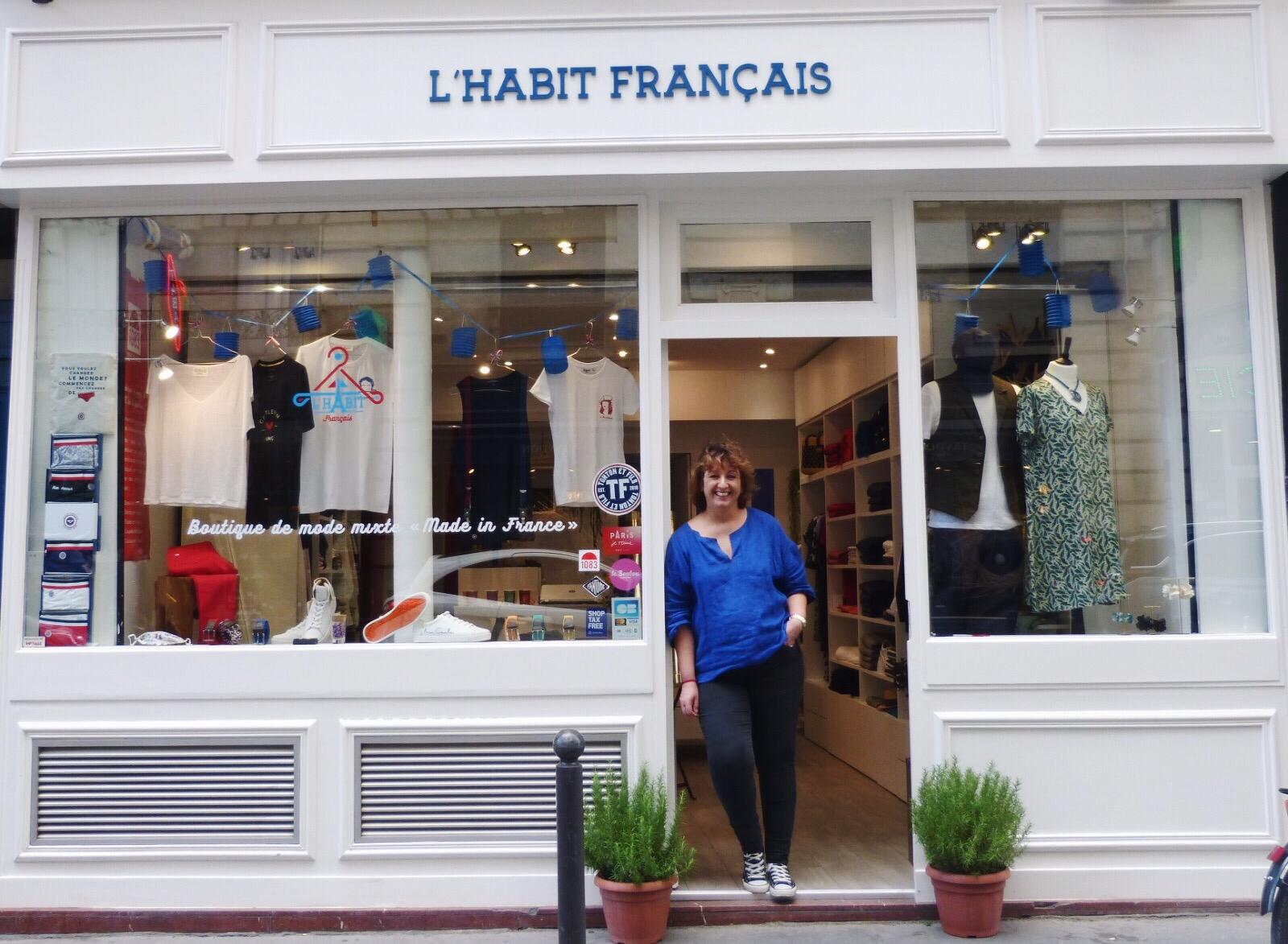 La Fondatrice devant L'Habit Français (1).jpeg