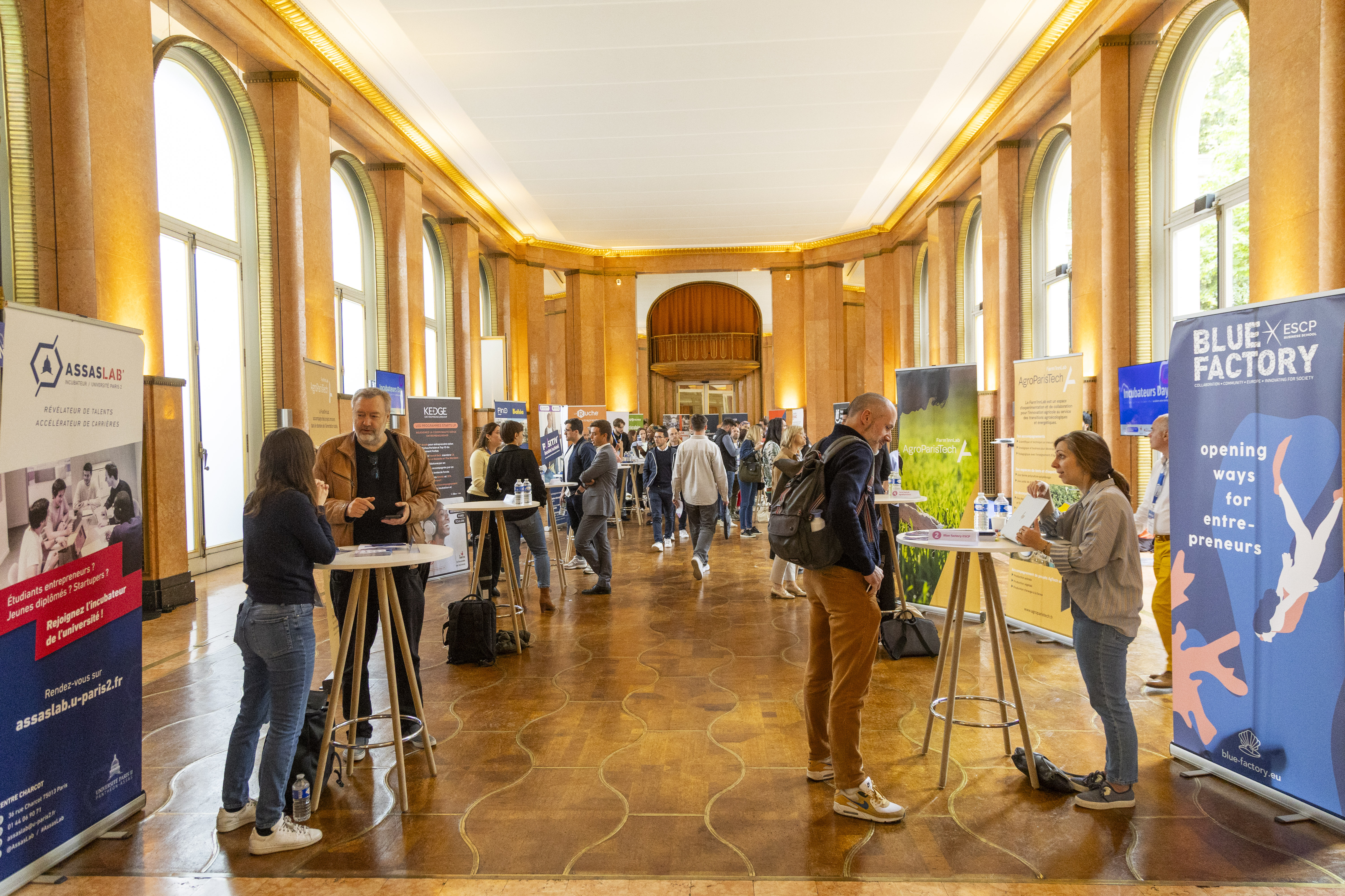 Rencontres entre incubateurs et entrepreneurs